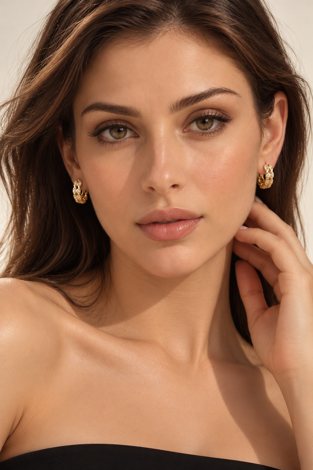 Twist Crystal Hoop Earrings – Anti-Tarnish