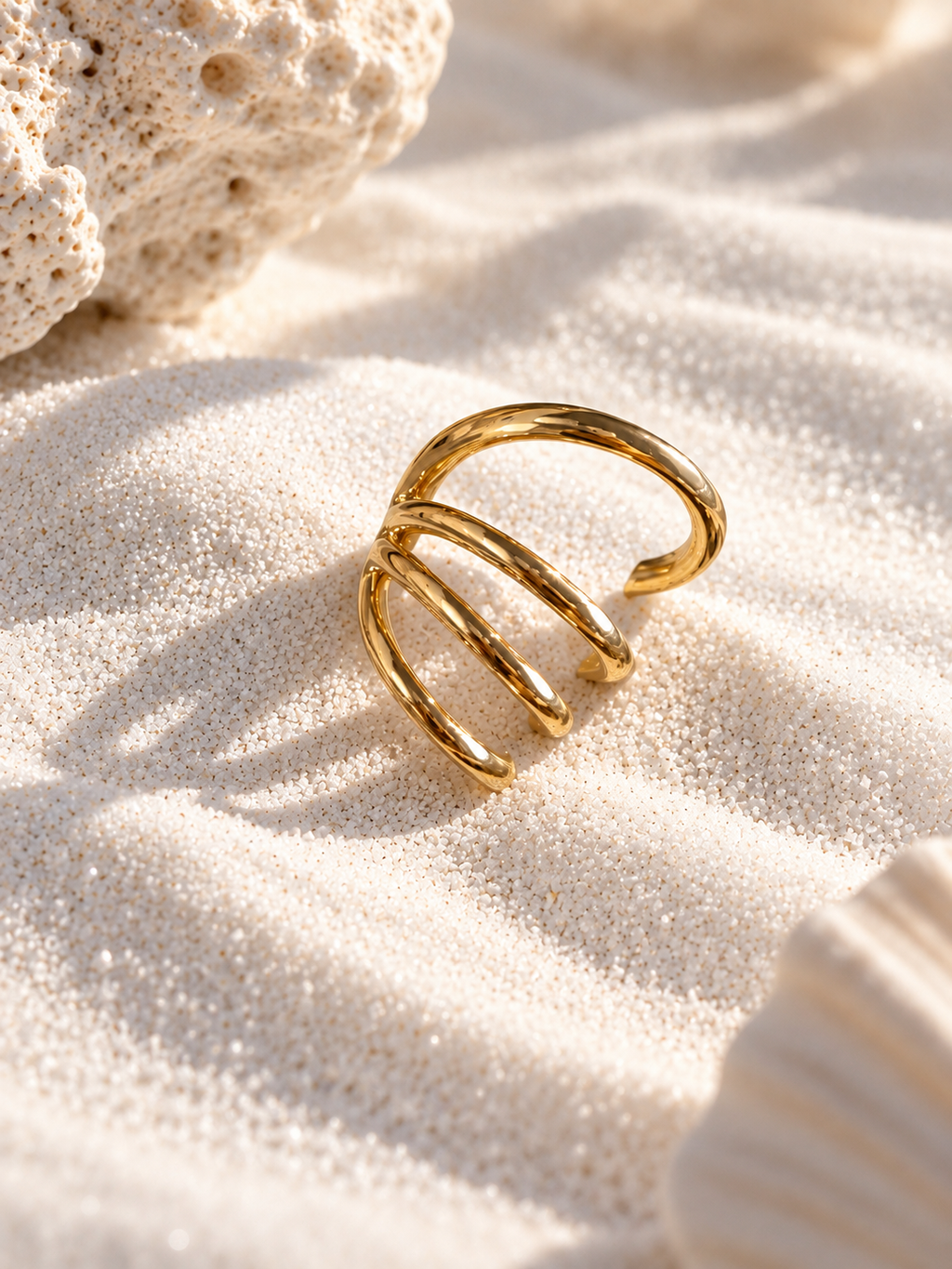 Twist Ear Cuff – Anti-Tarnish