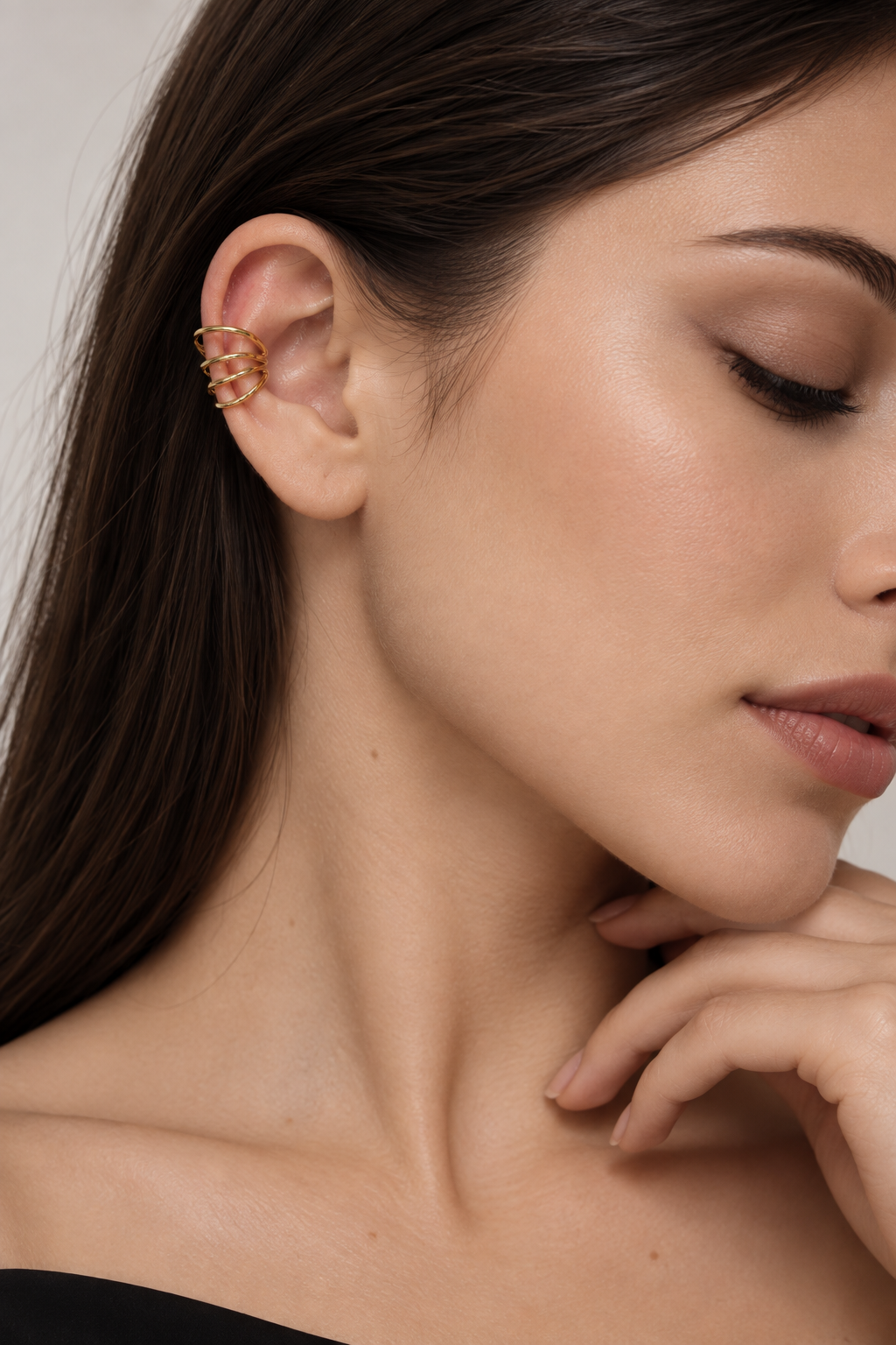 Twist Ear Cuff – Anti-Tarnish